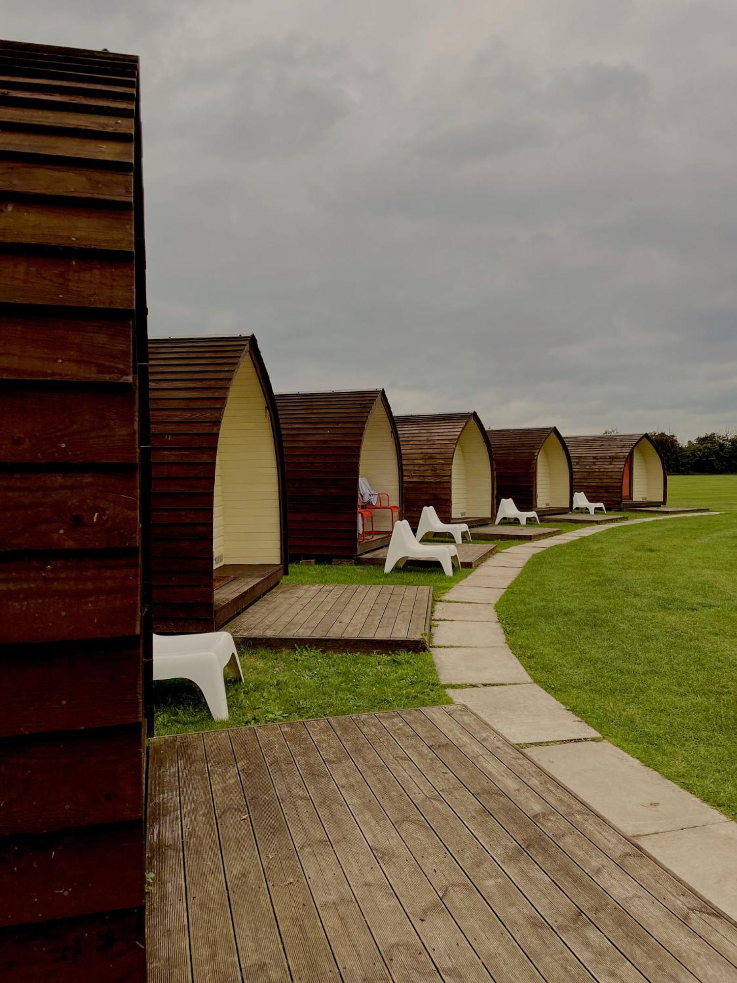 Rodway Hill Golf & Eco Pod Hotel Gloucester Exterior foto